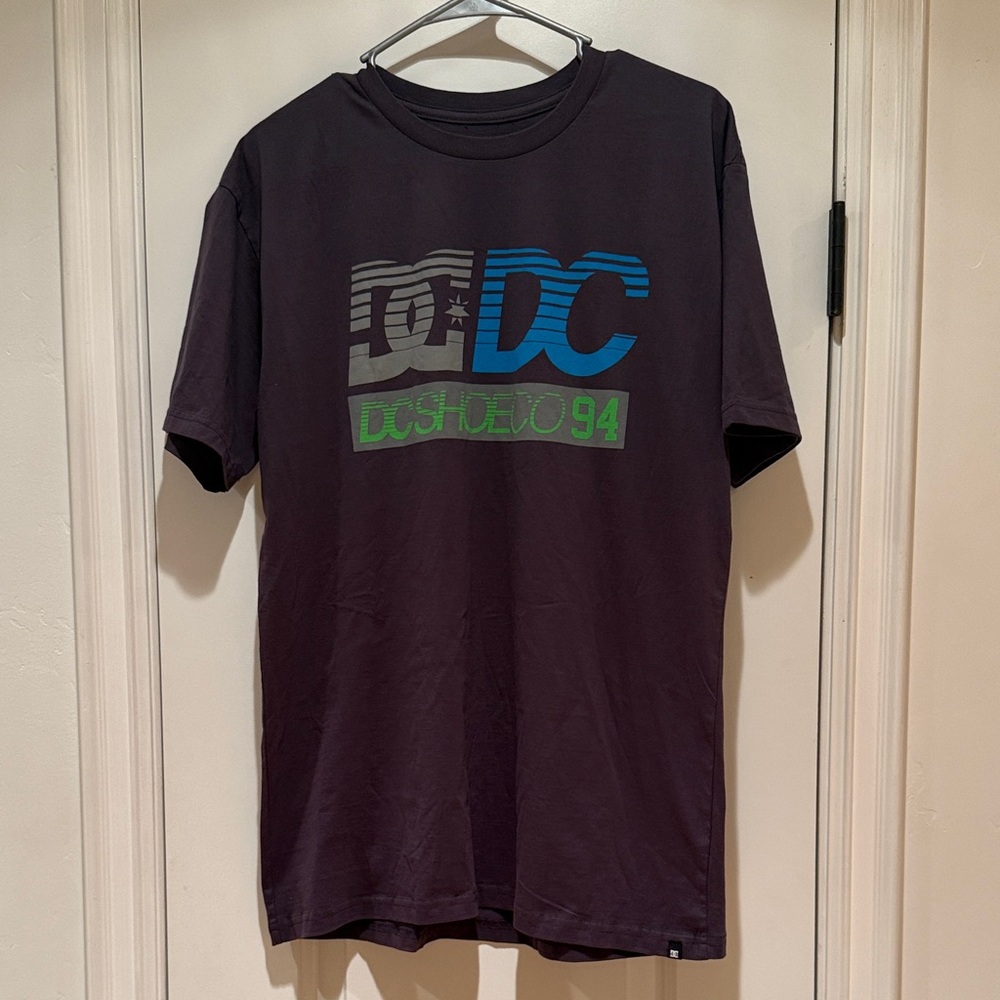 DC Men's Dark Gray Graphic Tee Size L